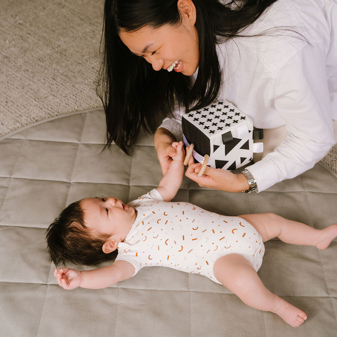 Sensory play cube for newborn babies